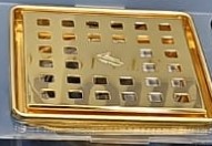 صفاية شبك مربعات  إيطالي ذهبي لامع  مع رداد غطاء  مقاس 15*15سم  VERONA